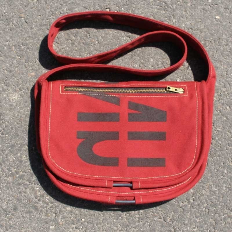 Mini Besace Un-Bin Bordeau