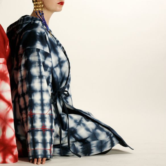 kimono à capuche urbain shibori brodé