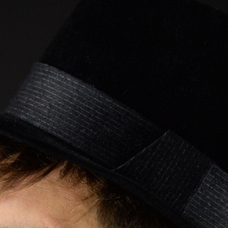 ASPHODELUS ALBUS chapeau Trilby en feutre. Historical model not orderable.