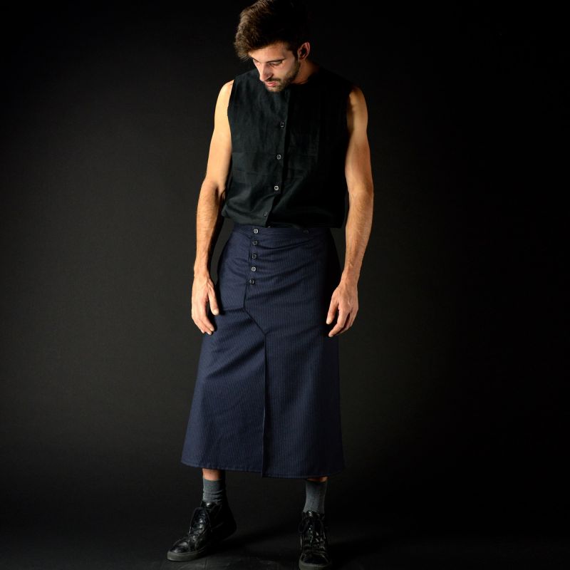 PRUNUS SPINOSA half length maleskirt flared cut