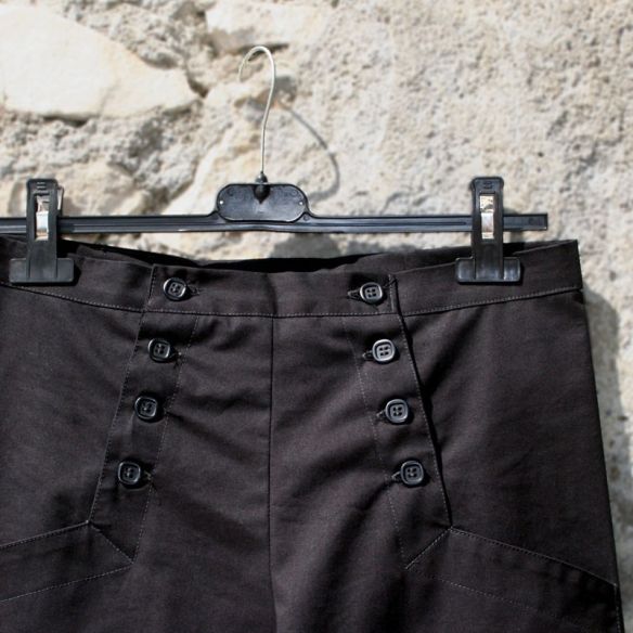 pantalon à pont en gabardine kaki pantalon à pont en gabardine kaki