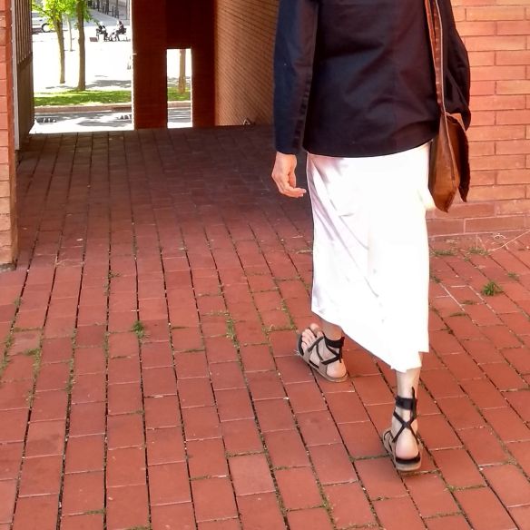half-long gender fluide skirt look jungle