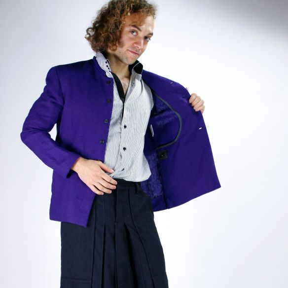 light weight minimalist mao jacket made of summer linen