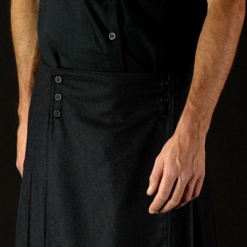 1 ARTEMISIA ALBA neo-kilt long, Noir, T44