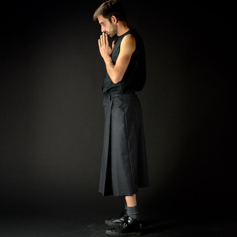 1 SALVIA ALBA half-length maleskirt, Black, Size 42