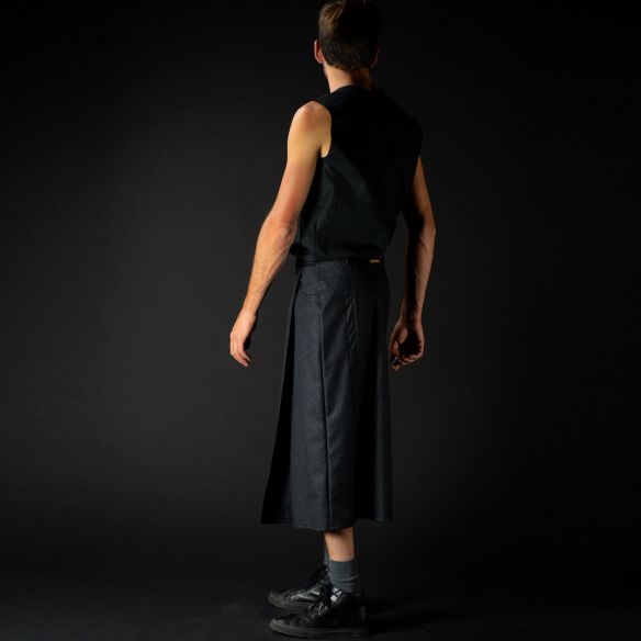 1 SALVIA ALBA half-length maleskirt, Black, Size 42