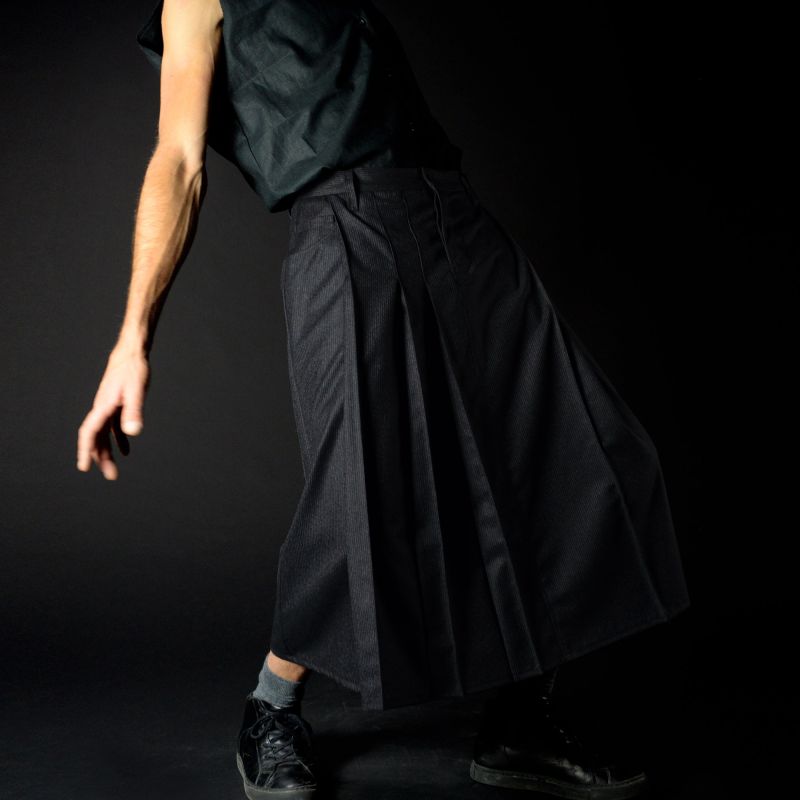 1 SALVIA ALBA half-length maleskirt, Black, Size 42 2