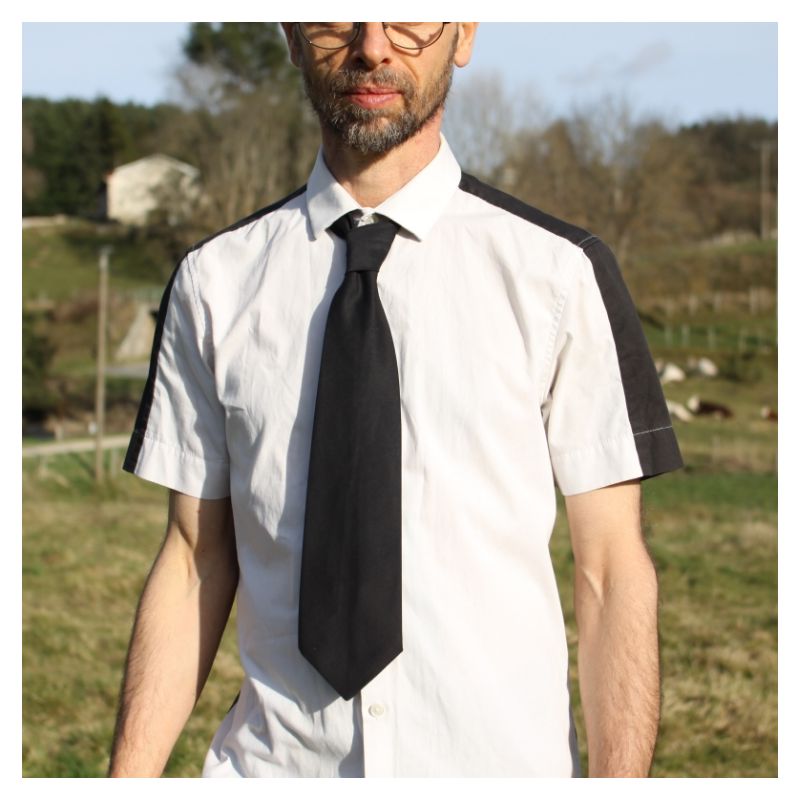 minimalist shaped jacket