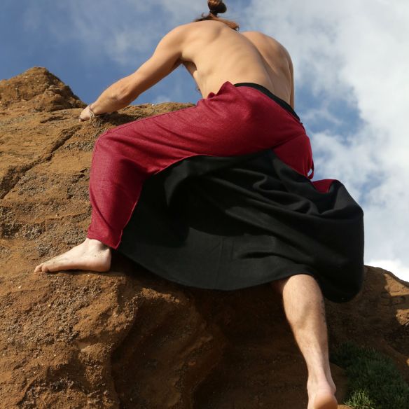 two-coloured hakama with a longhi shape